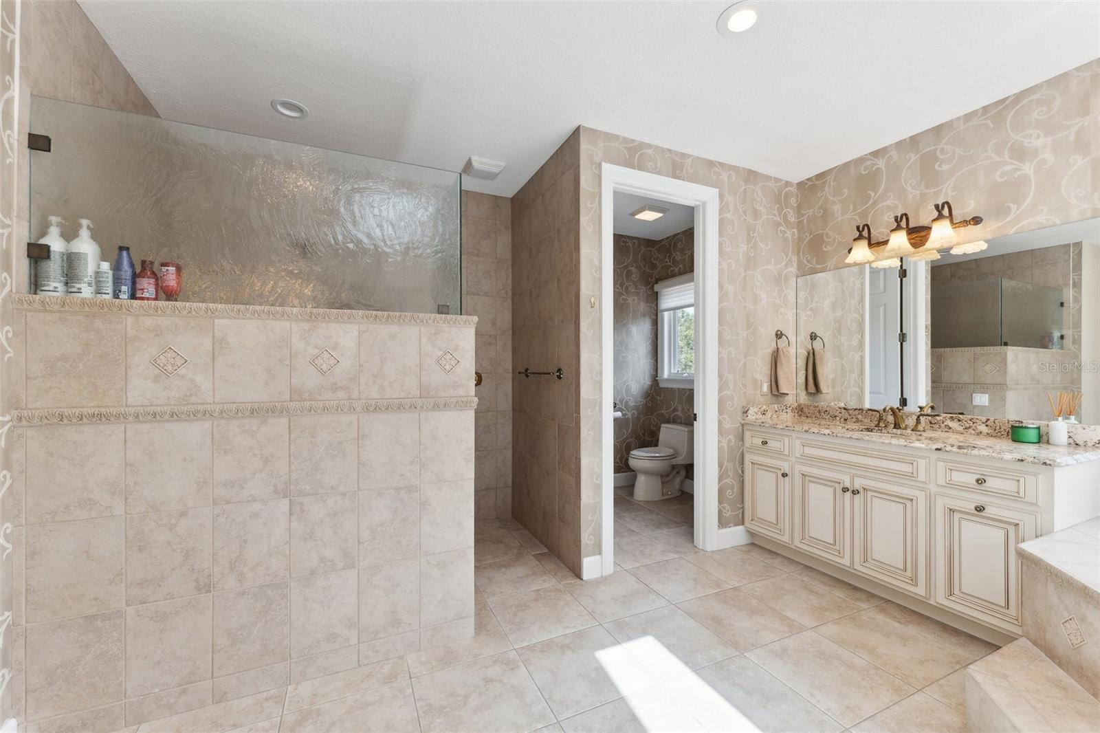 BELLEAIR ESTATES - Residential