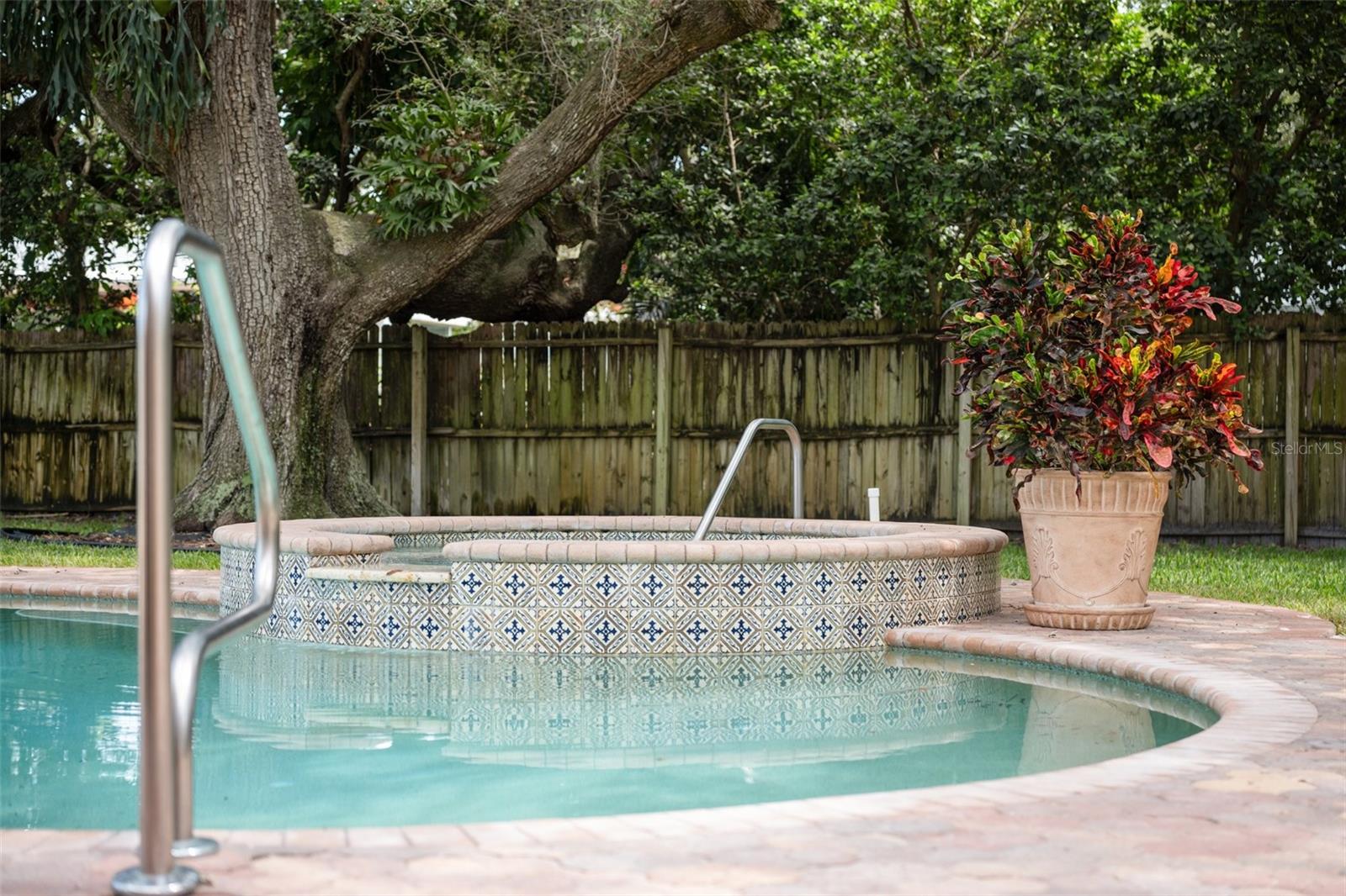 BELLEAIR ESTATES - Residential