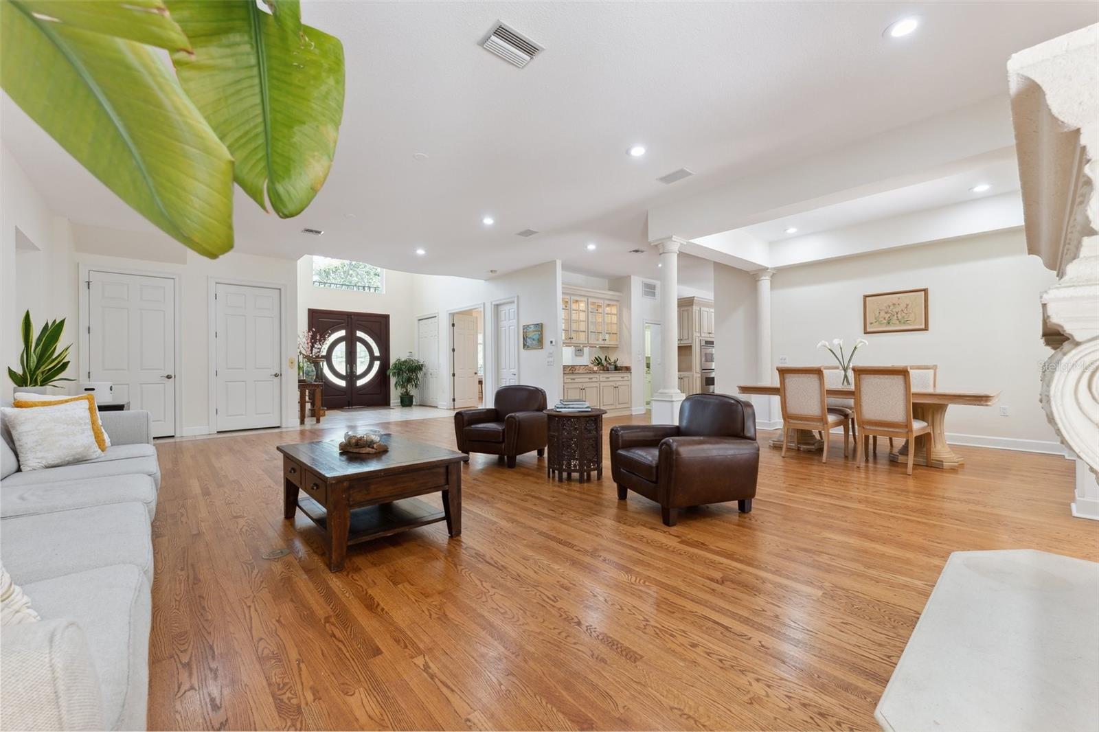 BELLEAIR ESTATES - Residential