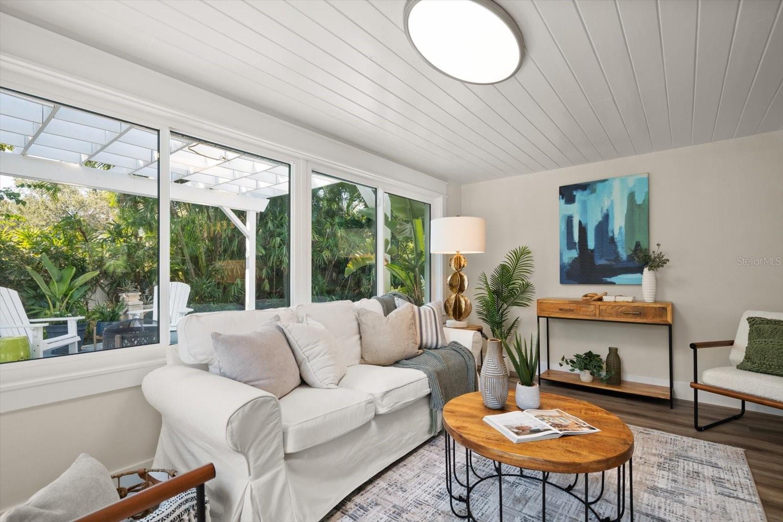 BELLEAIR ESTATES - Residential