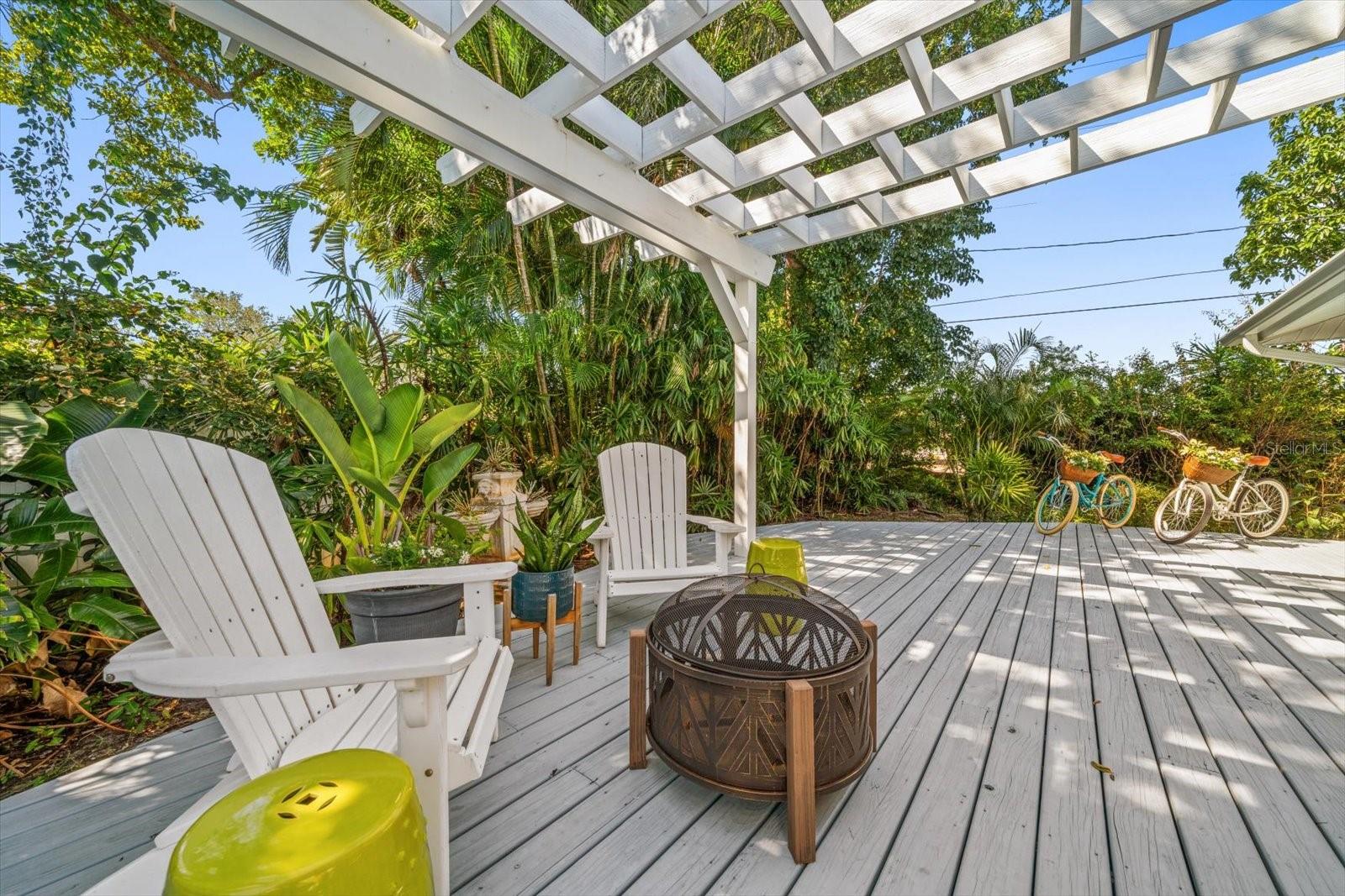 BELLEAIR ESTATES - Residential