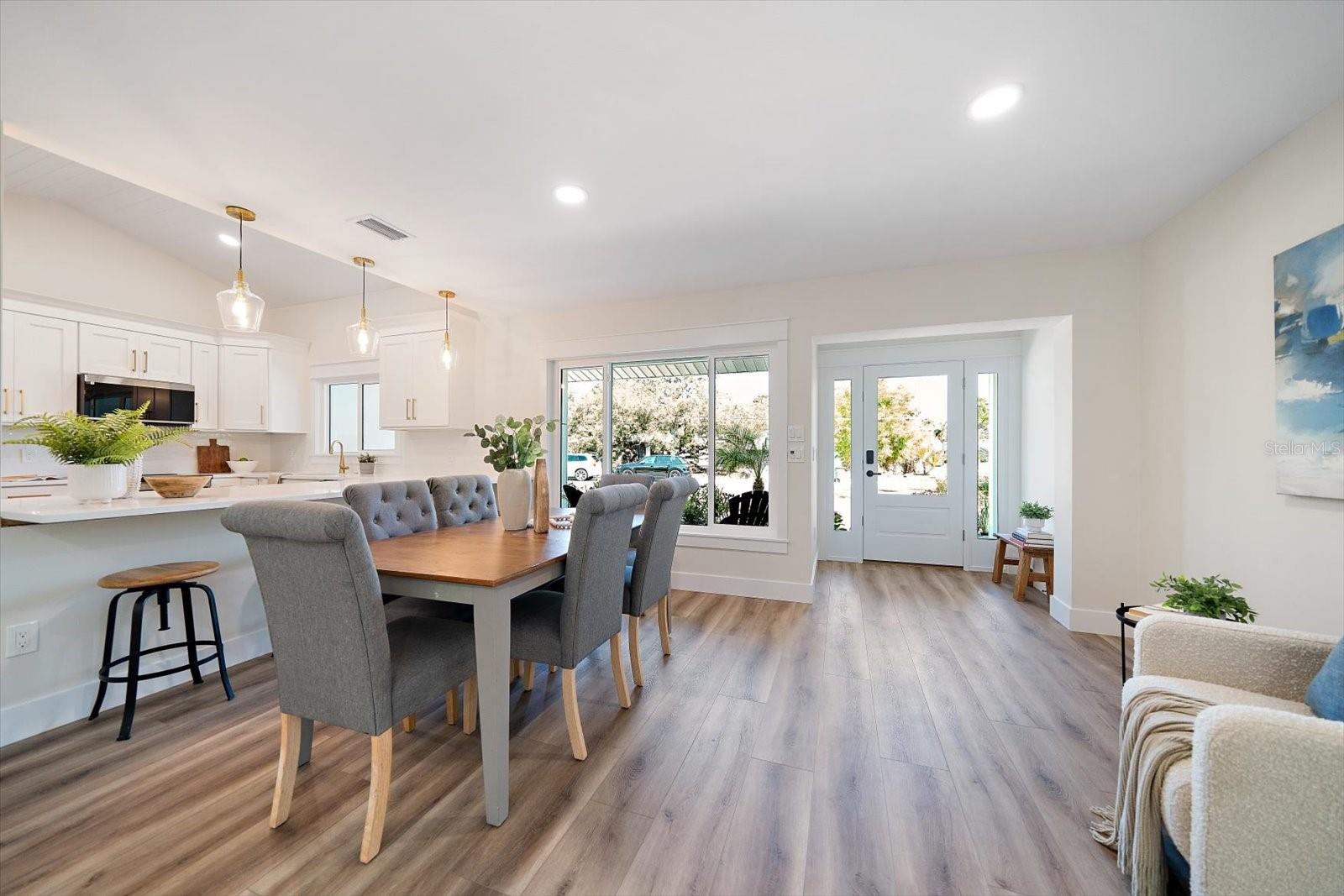 BELLEAIR ESTATES - Residential