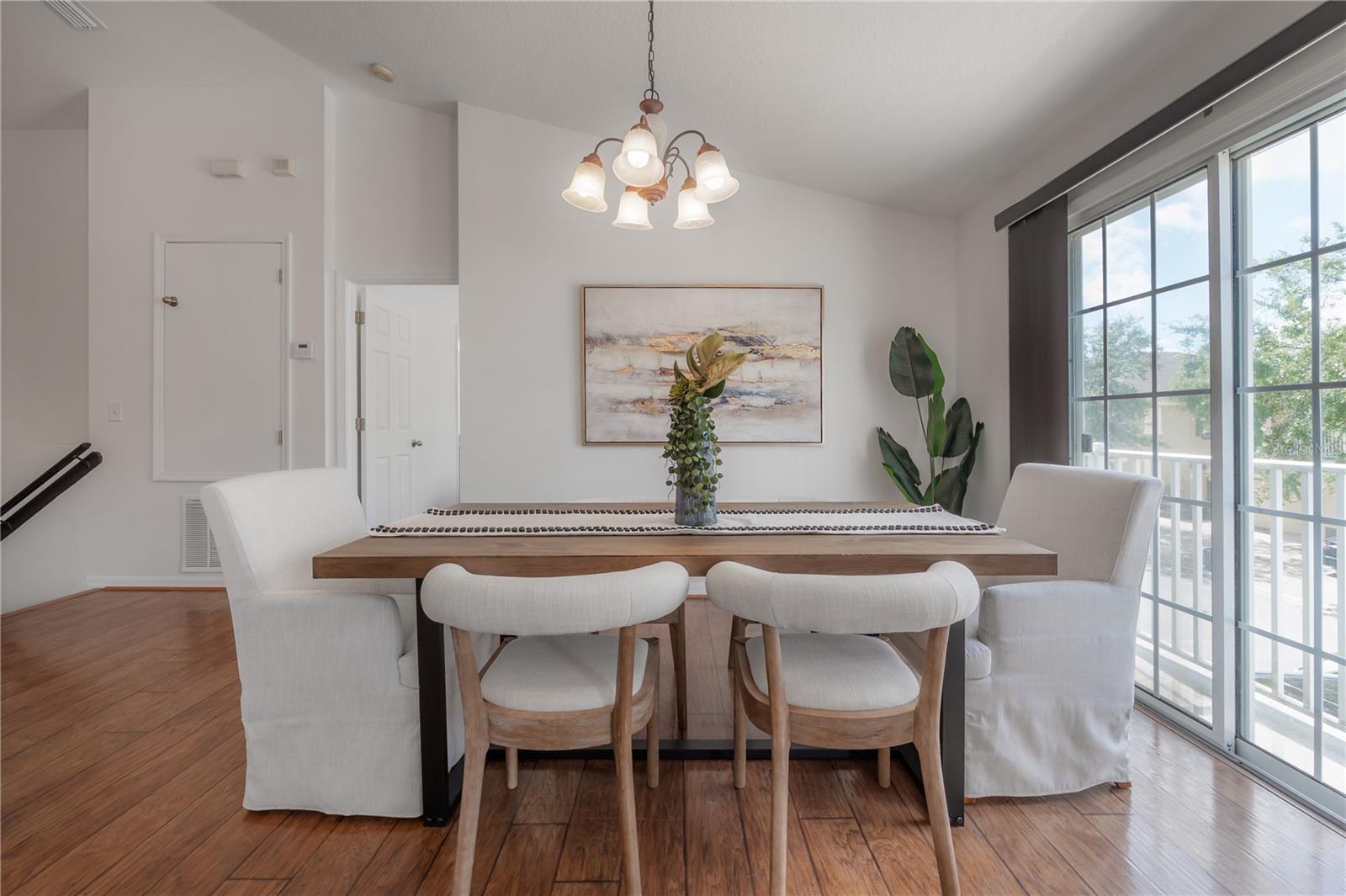 SADDLE CREEK MANOR - Residential