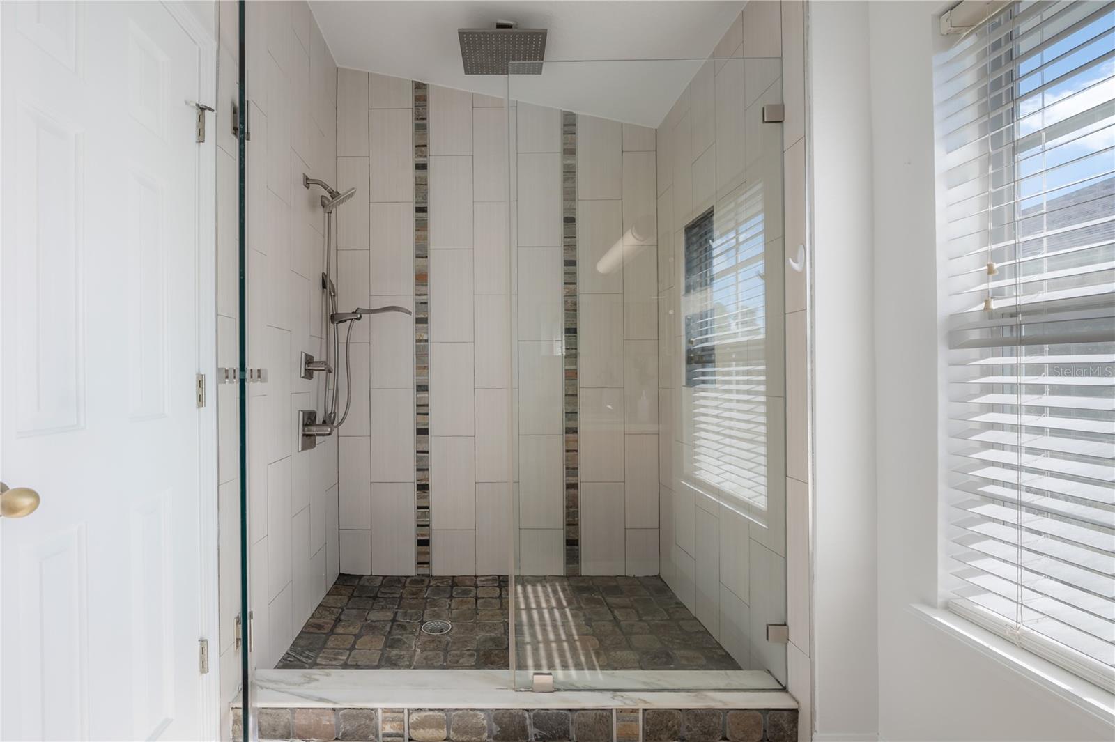 SADDLE CREEK MANOR - Residential