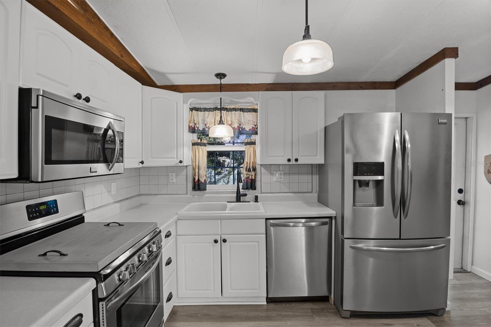LAKE PIERCE RANCHETTES - Residential