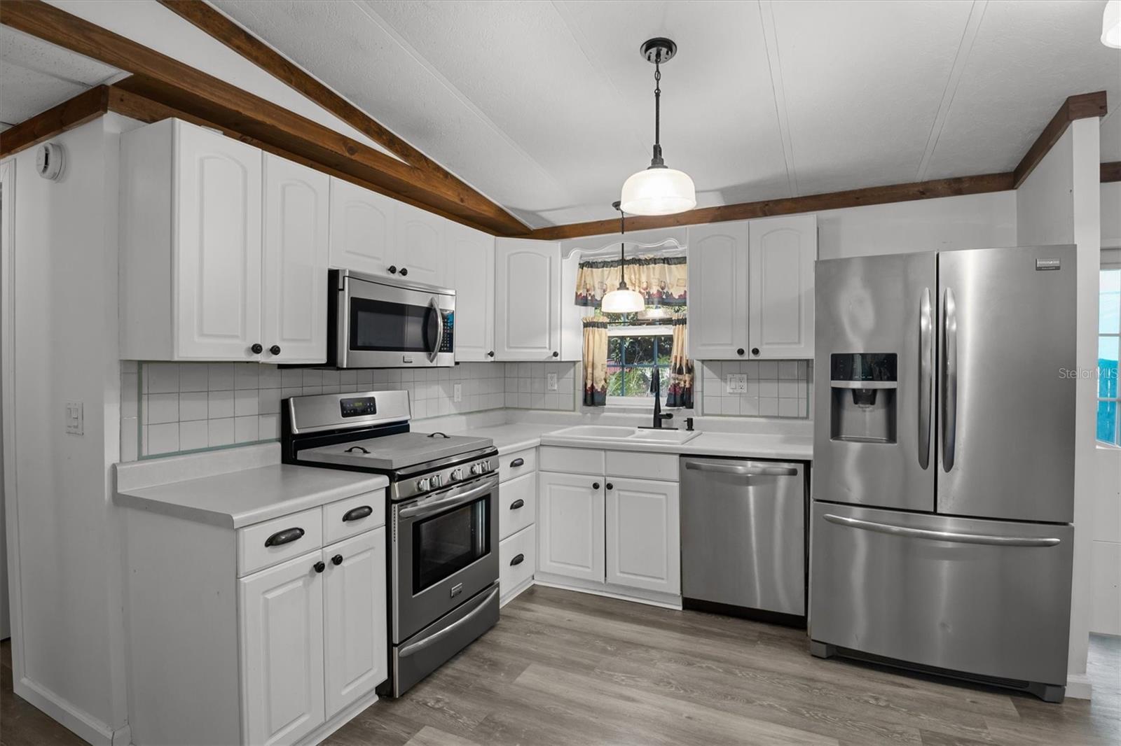 LAKE PIERCE RANCHETTES - Residential