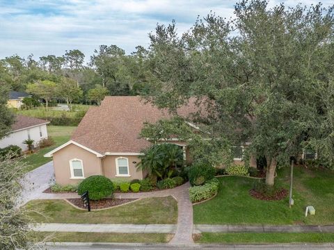 A home in LAKELAND