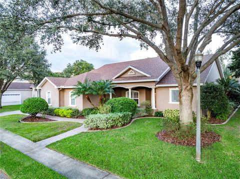 A home in LAKELAND