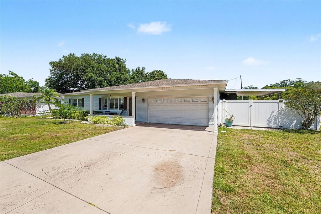 Photo of 9703 48th Avenue N, St Petersburg, FL 33708 (MLS # TB8500240)