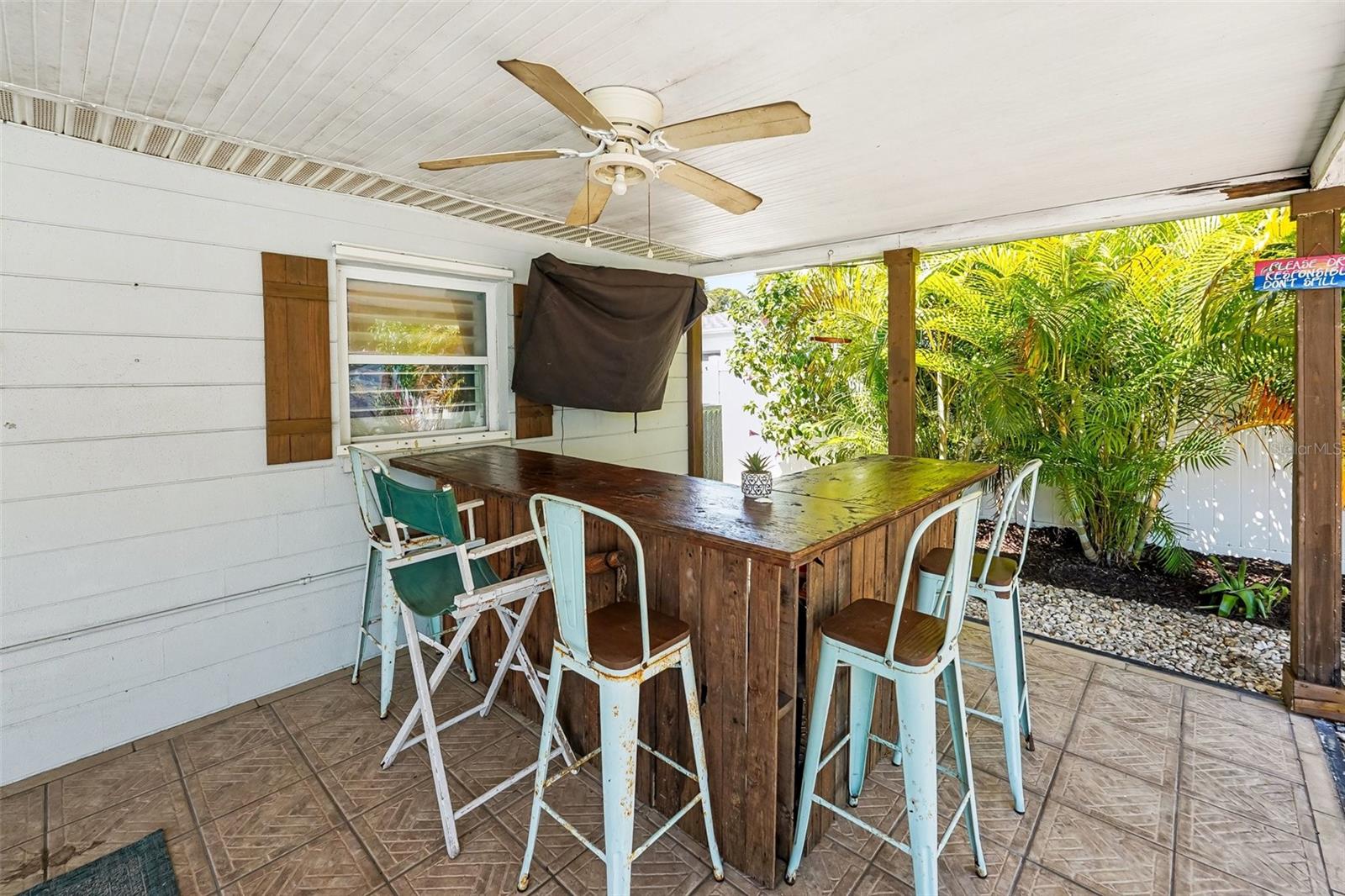 BAY PINES ESTATES UNIT 8 UNREC - Residential