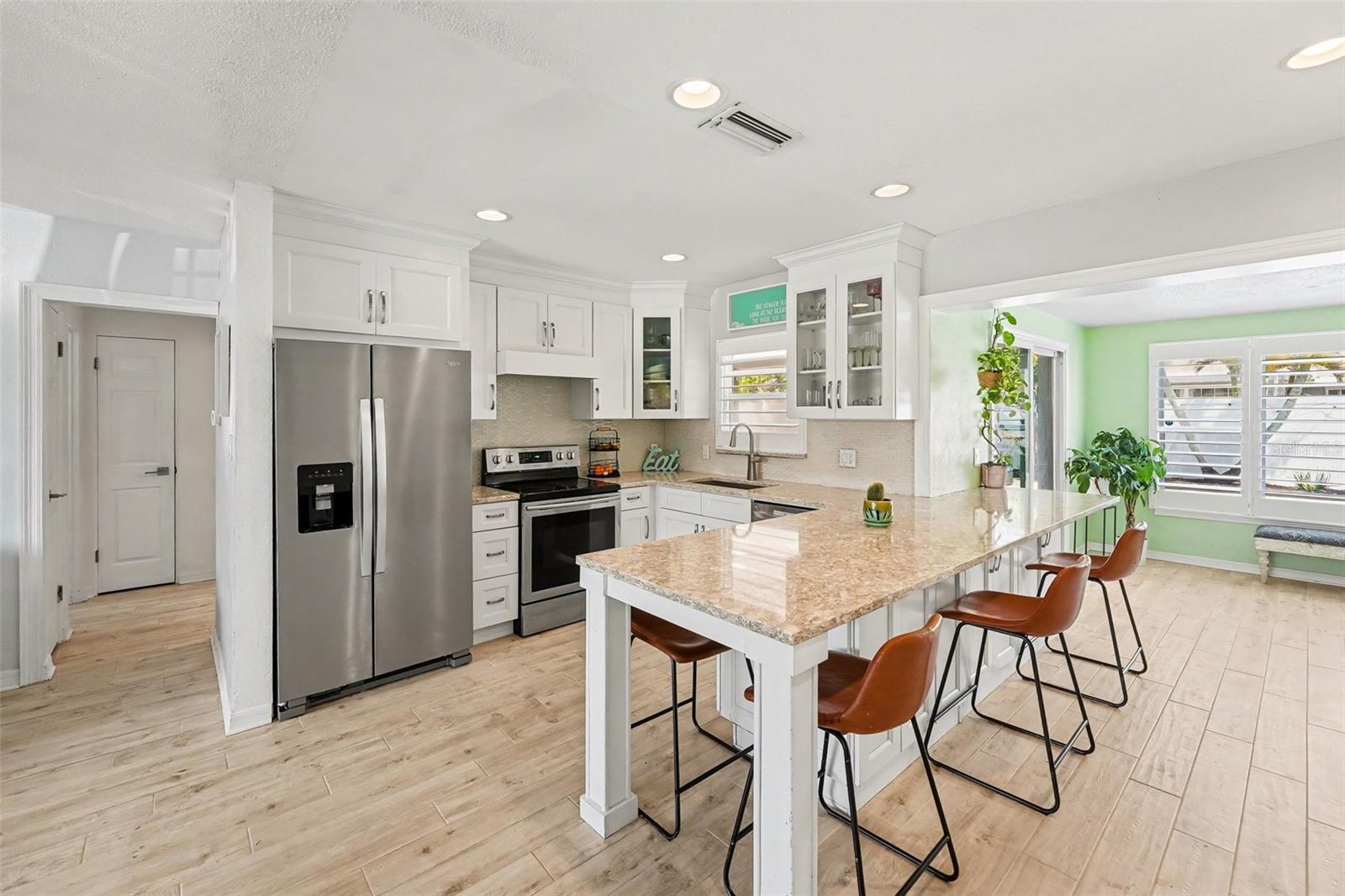 BAY PINES ESTATES UNIT 8 UNREC - Residential