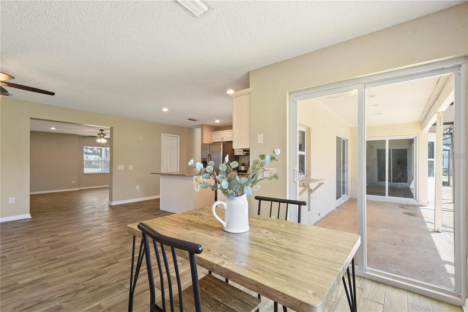 ORANGE TREE COUNTRY CLUBB - Residential