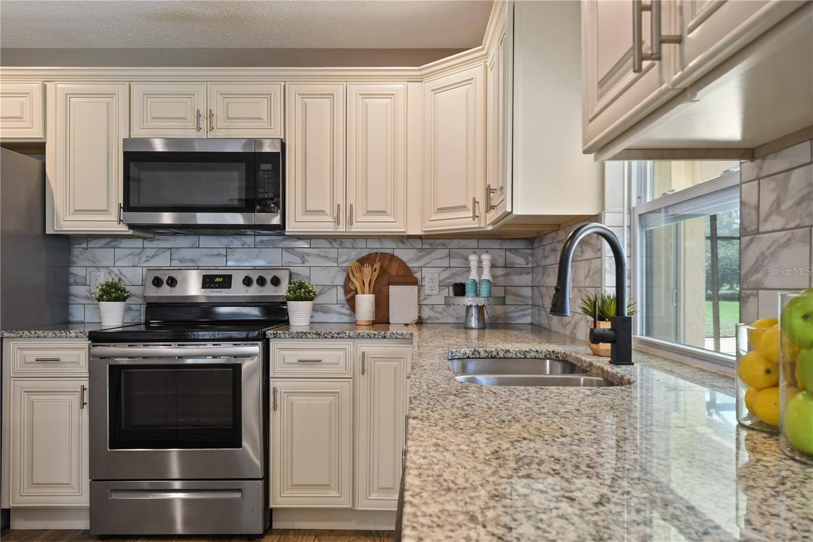 ORANGE TREE COUNTRY CLUBB - Residential