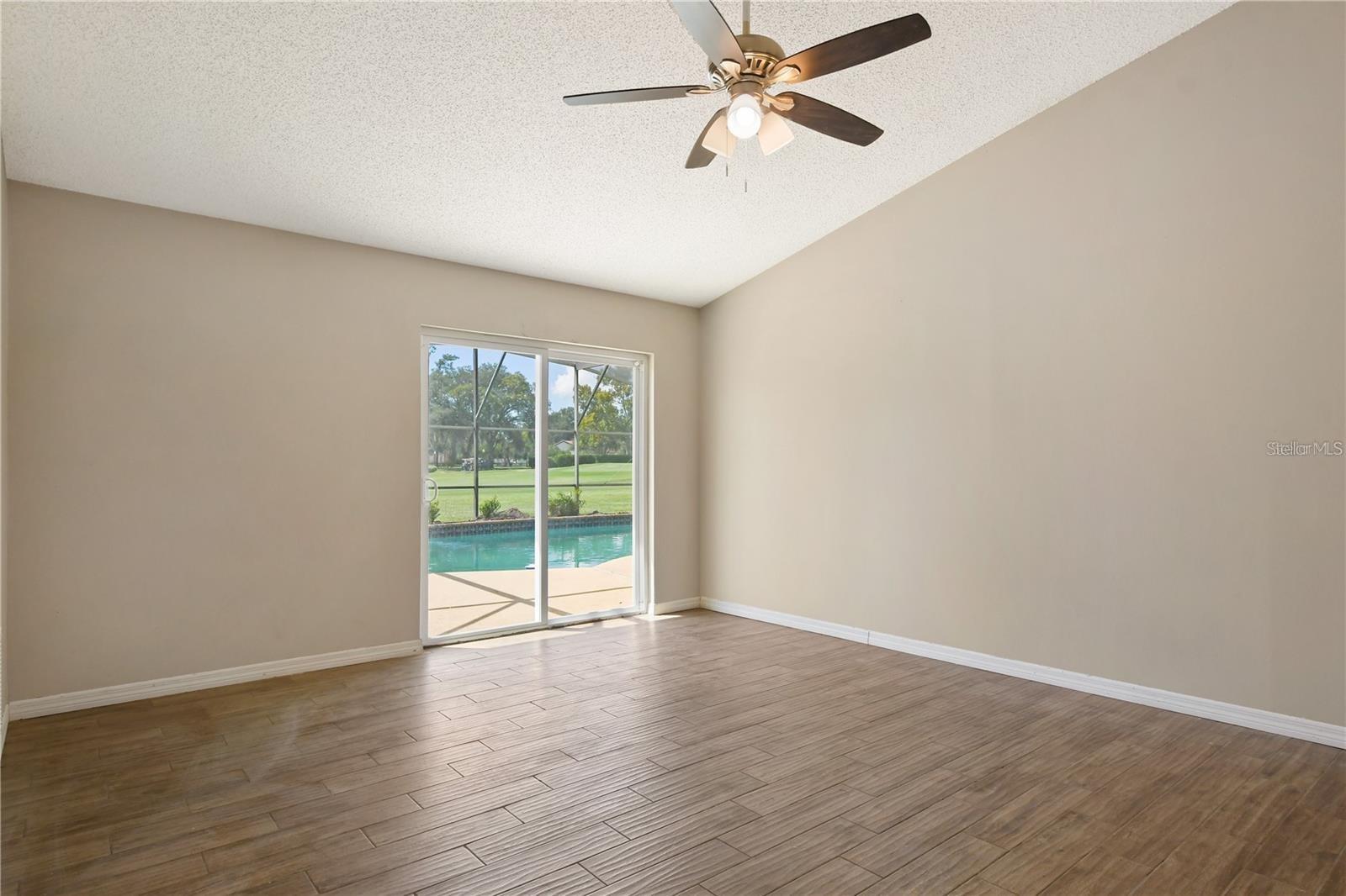 ORANGE TREE COUNTRY CLUBB - Residential