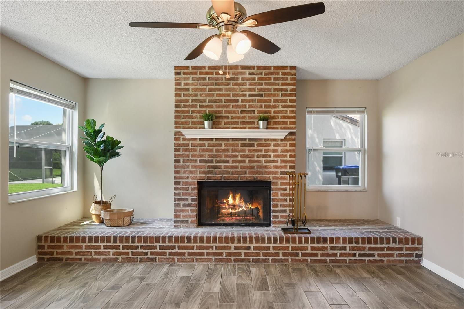 ORANGE TREE COUNTRY CLUBB - Residential