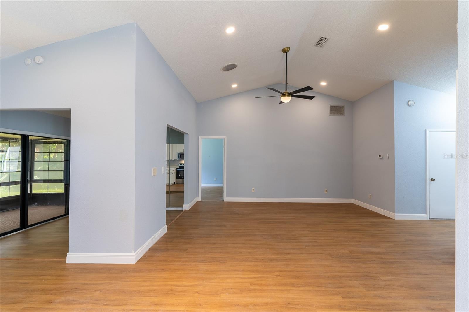 PINE ISLAND PH 01 - Residential