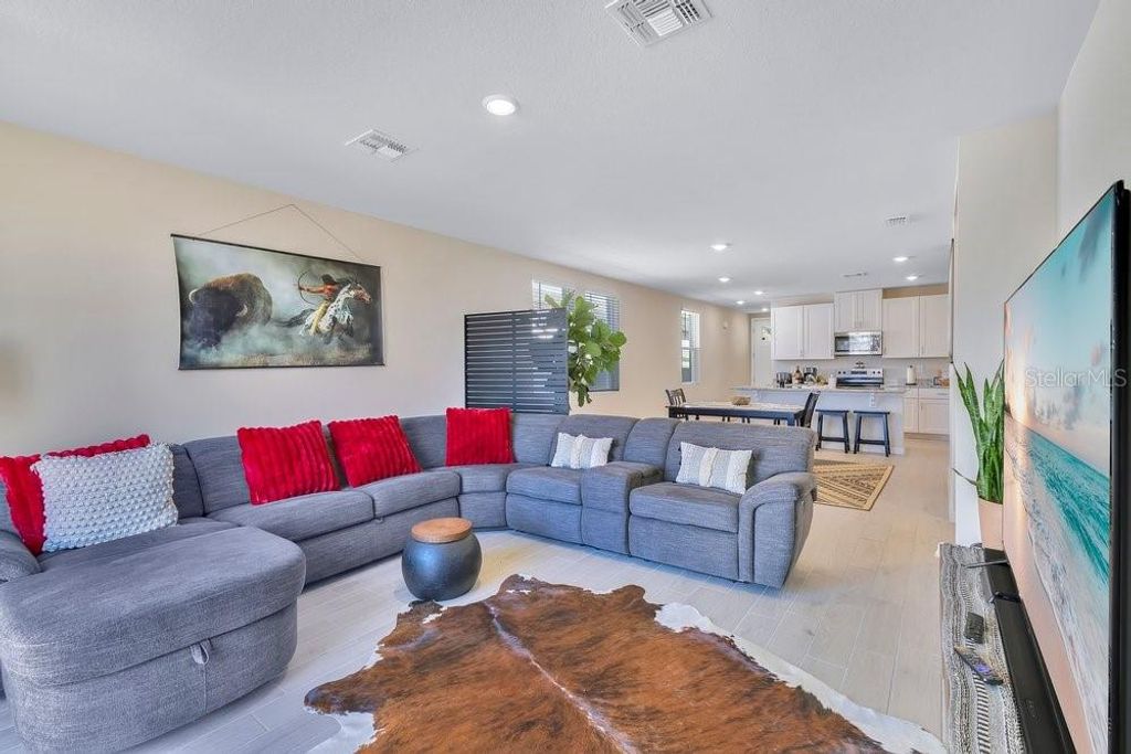 Photo of 3719 Radiant Mountain Drive, Plant City, FL 33565 (MLS # L4958952)