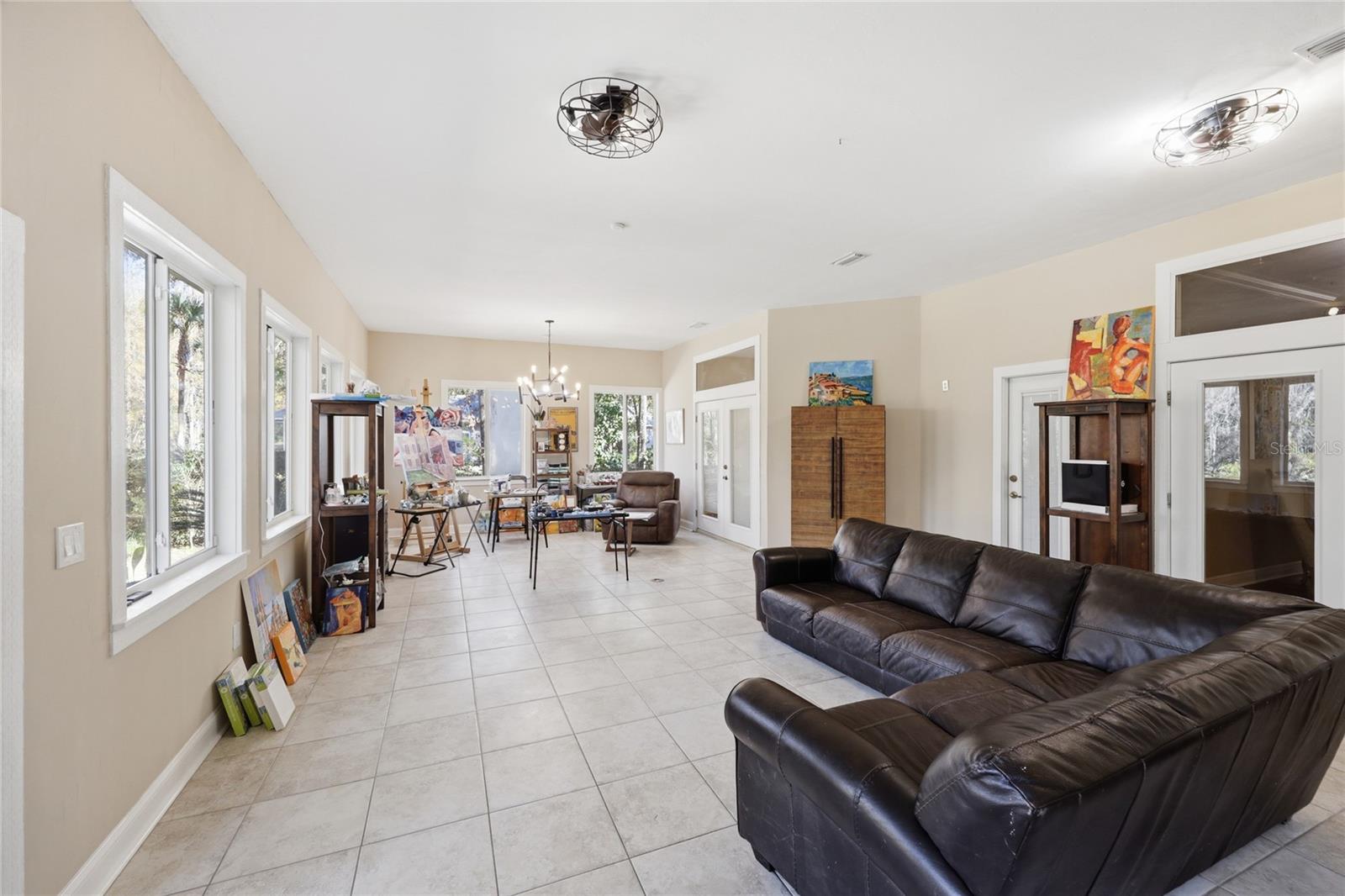 CAMBRIDGE FOREST PH V - Residential