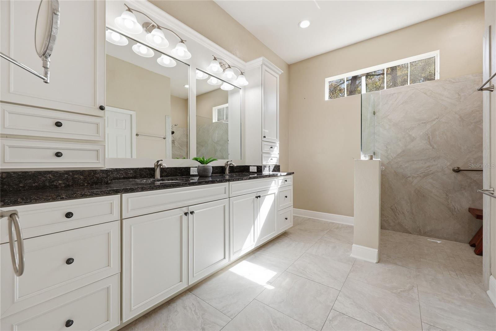 CAMBRIDGE FOREST PH V - Residential