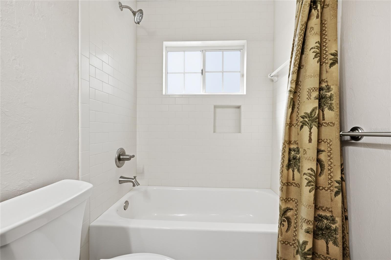 CAMBRIDGE FOREST PH V - Residential