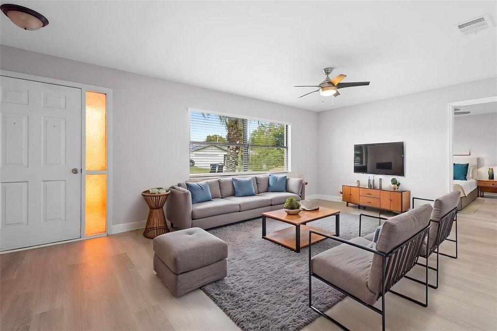 Photo of 10140 Bridlewood Avenue, Orlando, FL 32825 (MLS # O6402523)