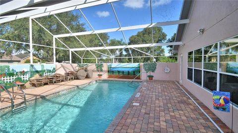 A home in WINTER HAVEN