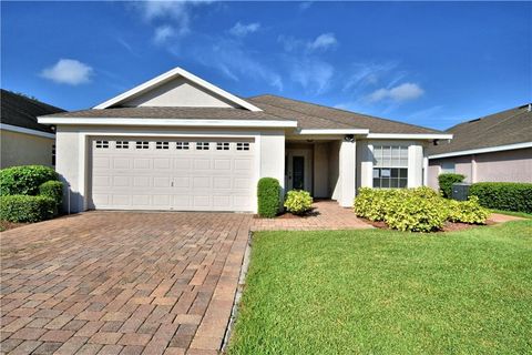 A home in WINTER HAVEN