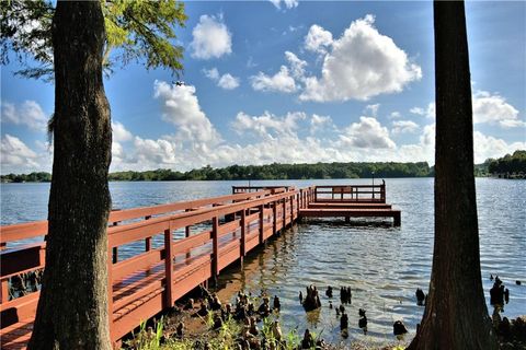 A home in WINTER HAVEN