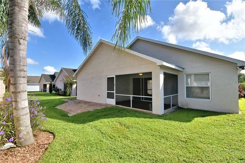 A home in WINTER HAVEN