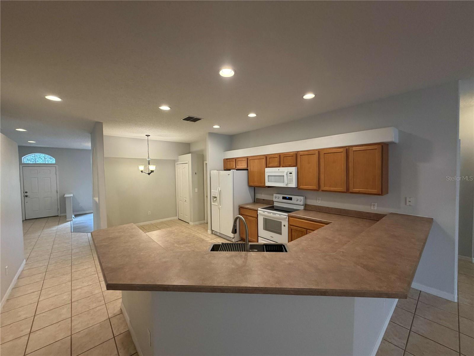 TIVOLI WOODS VILLAGE B 51 74 - Residential Lease