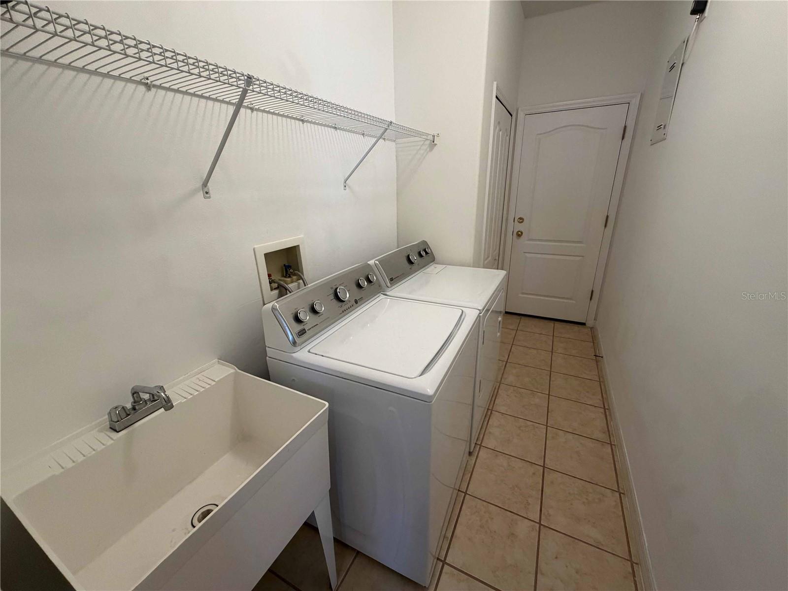 TIVOLI WOODS VILLAGE B 51 74 - Residential Lease