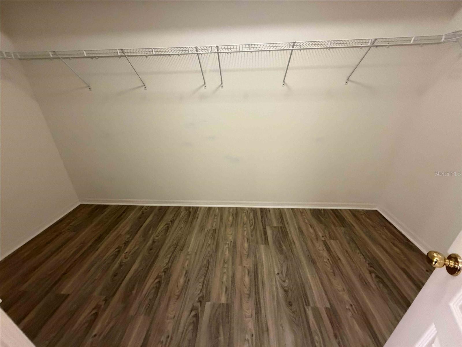 TIVOLI WOODS VILLAGE B 51 74 - Residential Lease