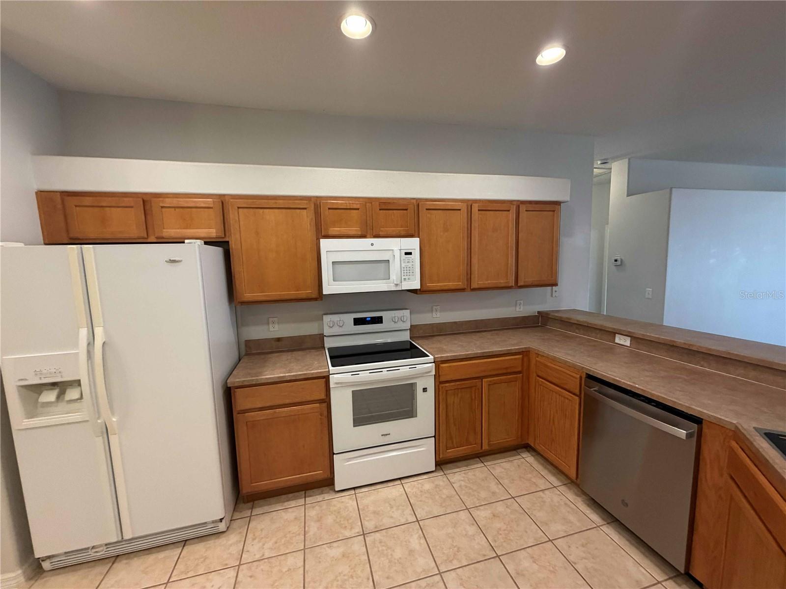 TIVOLI WOODS VILLAGE B 51 74 - Residential Lease