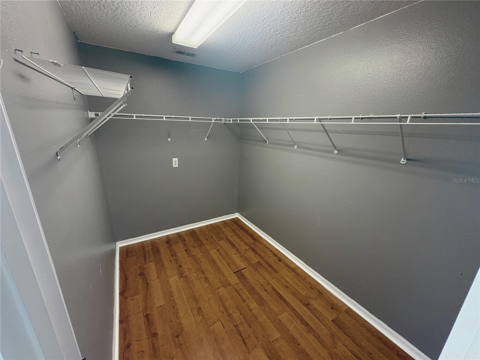 ROUSE RUN D & E - Residential Lease