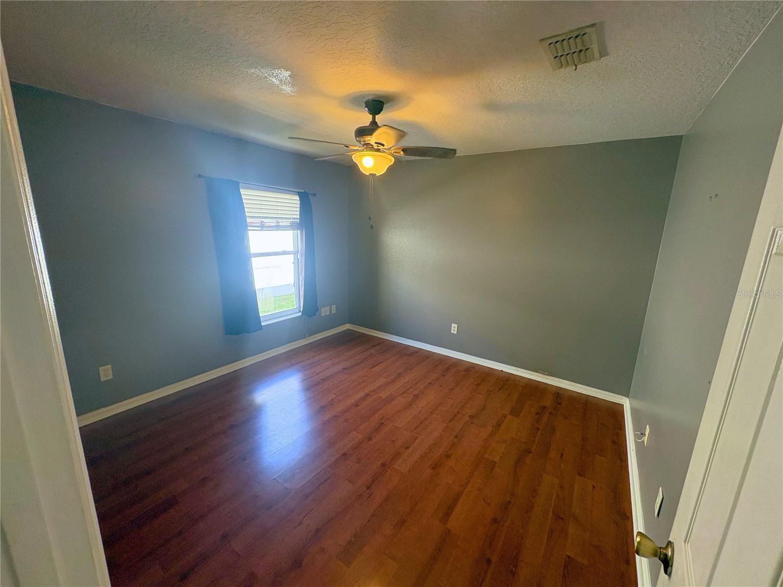 ROUSE RUN D & E - Residential Lease