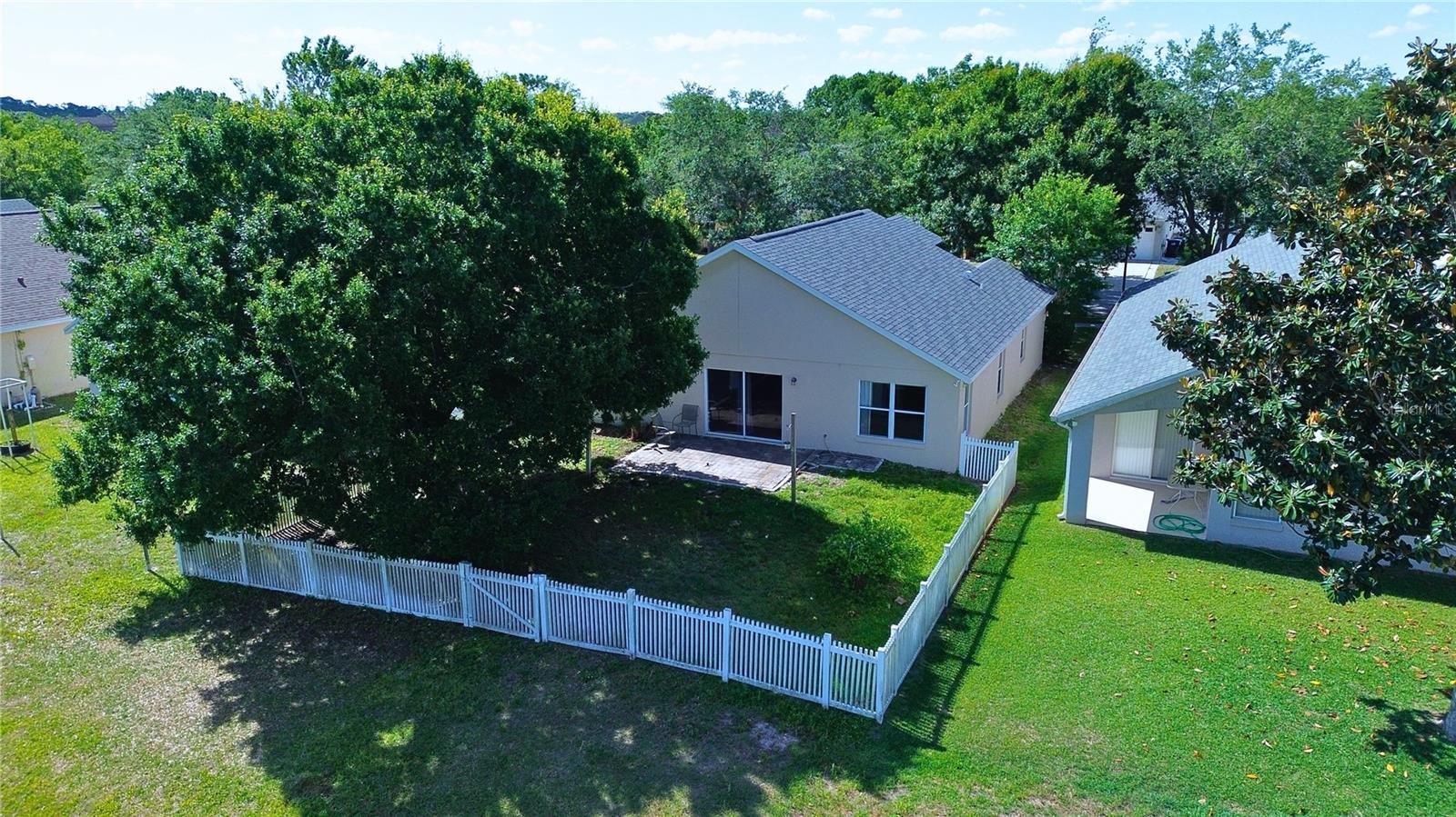 ROUSE RUN D & E - Residential Lease