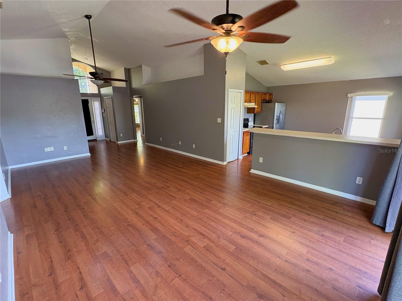 ROUSE RUN D & E - Residential Lease