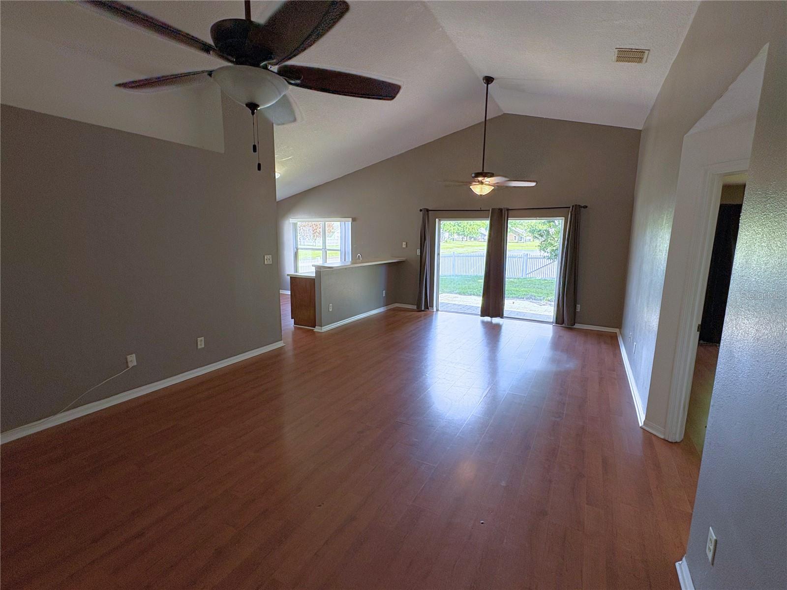 ROUSE RUN D & E - Residential Lease