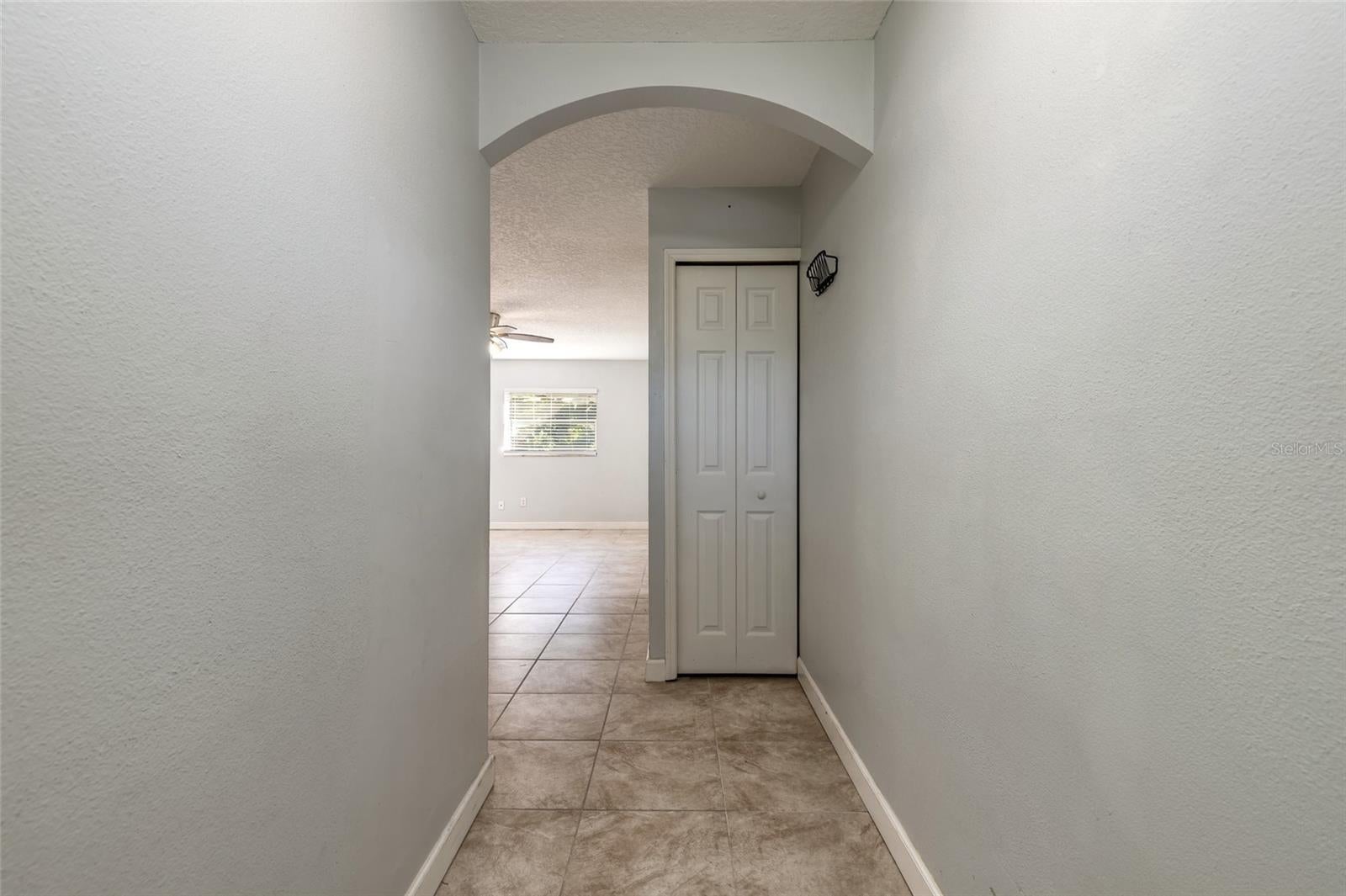 228 E HOLLY DRIVE