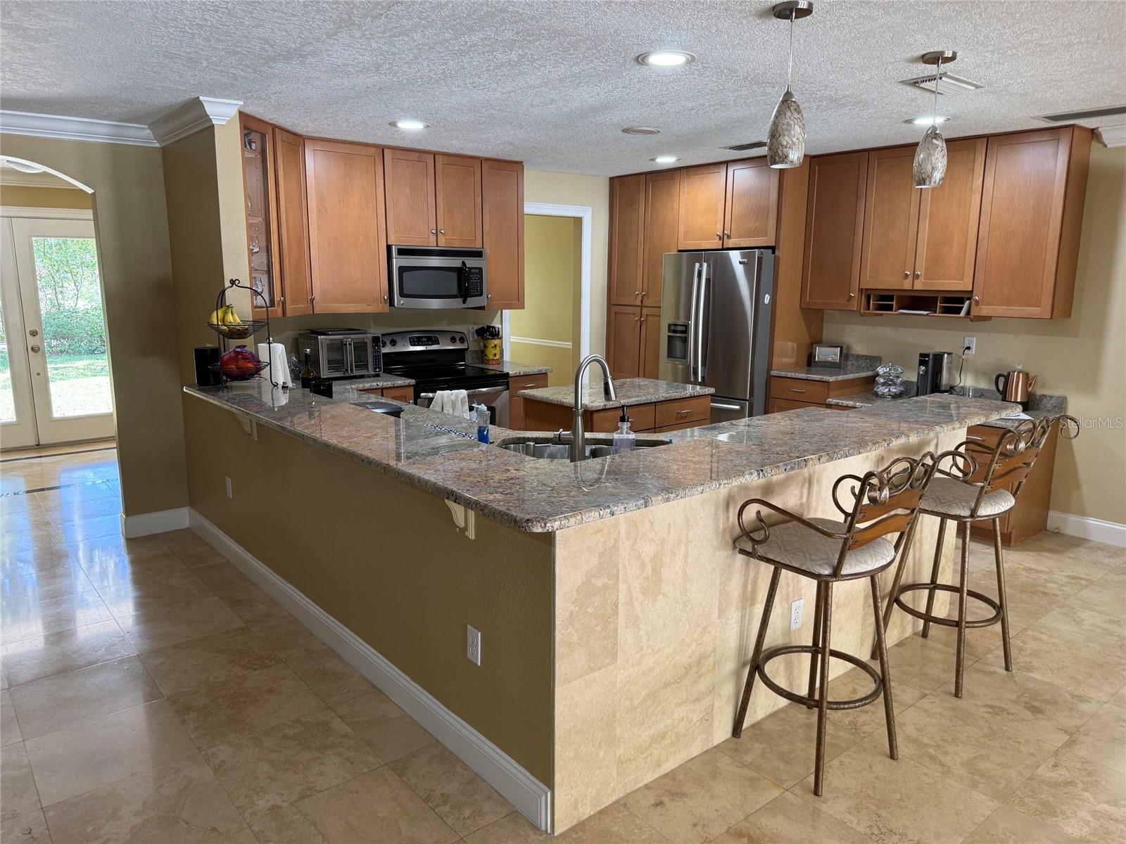 8125 LAKE ROSS LANE