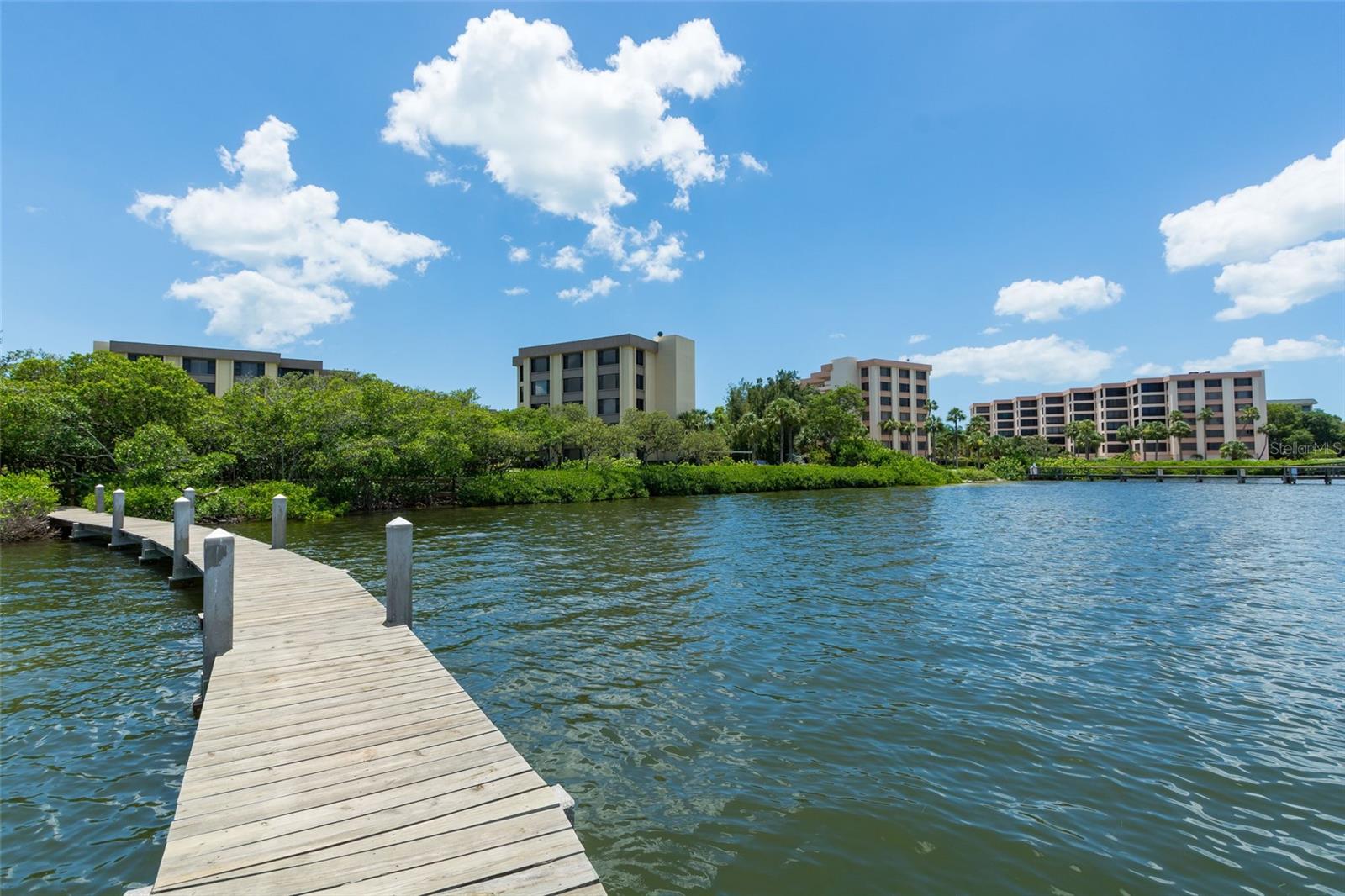 ISLAND REEF - Residential Lease