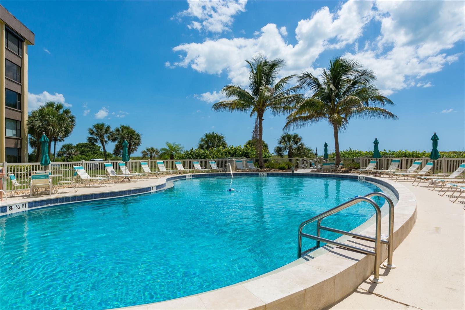 ISLAND REEF - Residential Lease