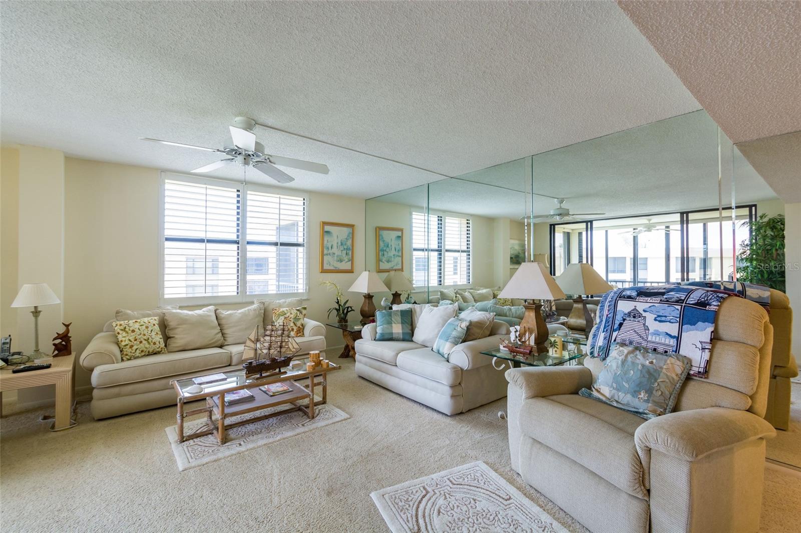ISLAND REEF - Residential Lease