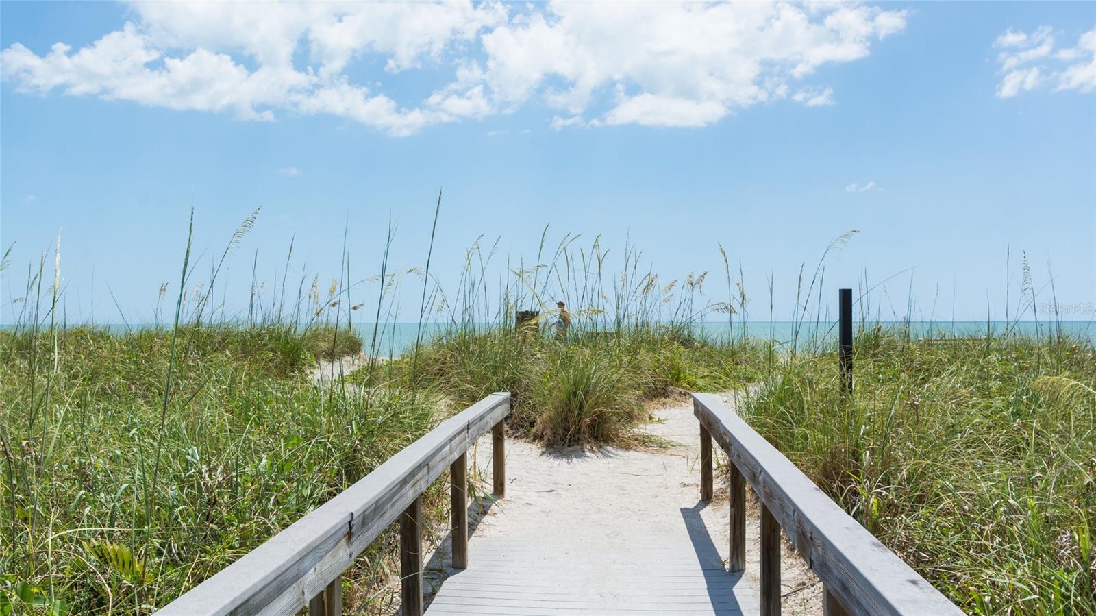 ISLAND REEF - Residential Lease