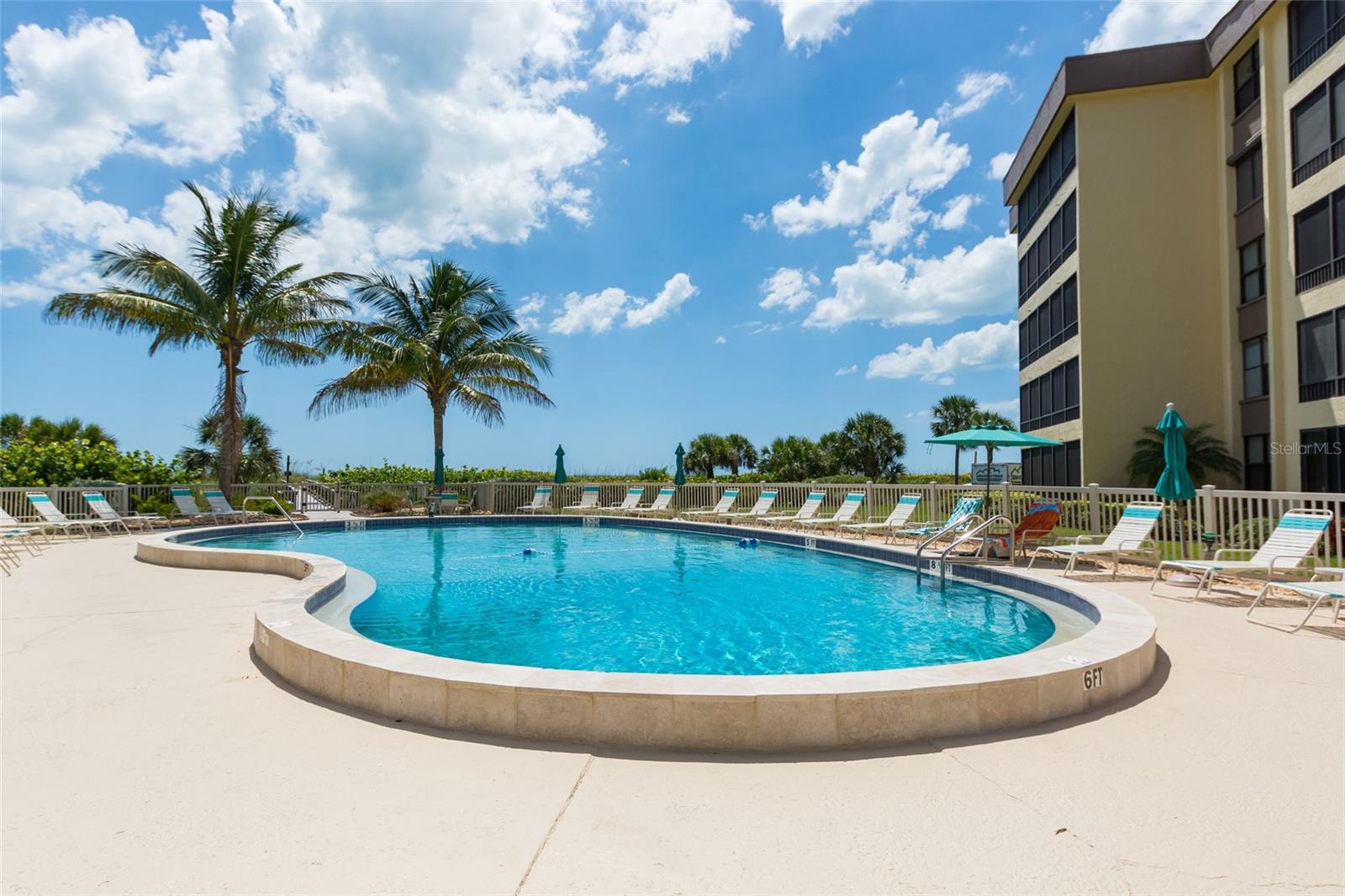 ISLAND REEF - Residential Lease