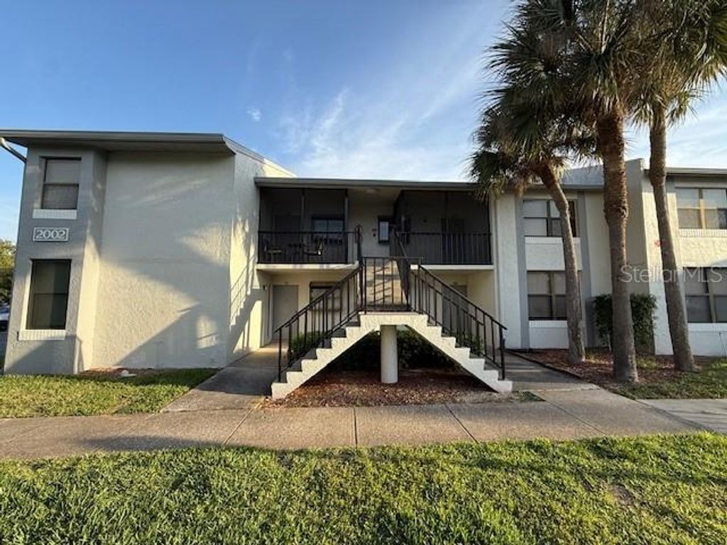Photo of 2002 Blue Hawk Court #1722, Clearwater, FL 33762 (MLS # TB8501494)