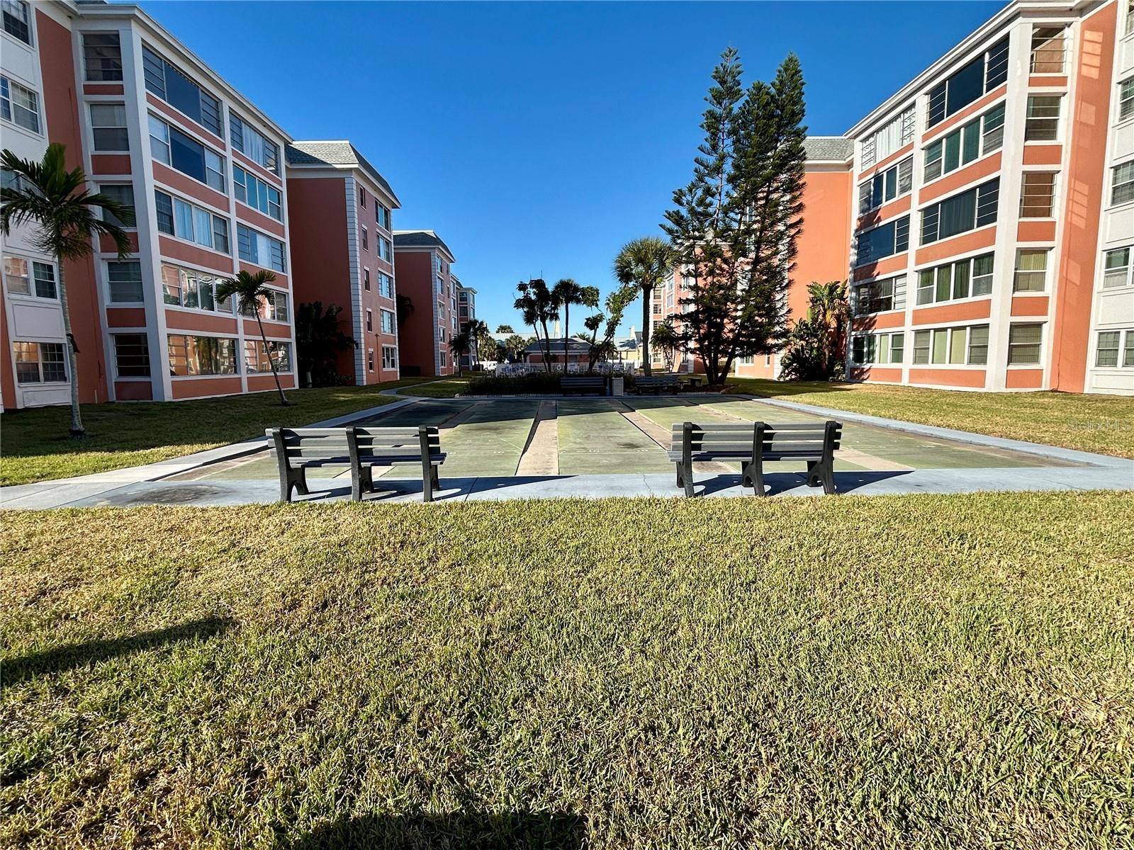 CROSSWINDS COLONY ONE CONDO - Residential