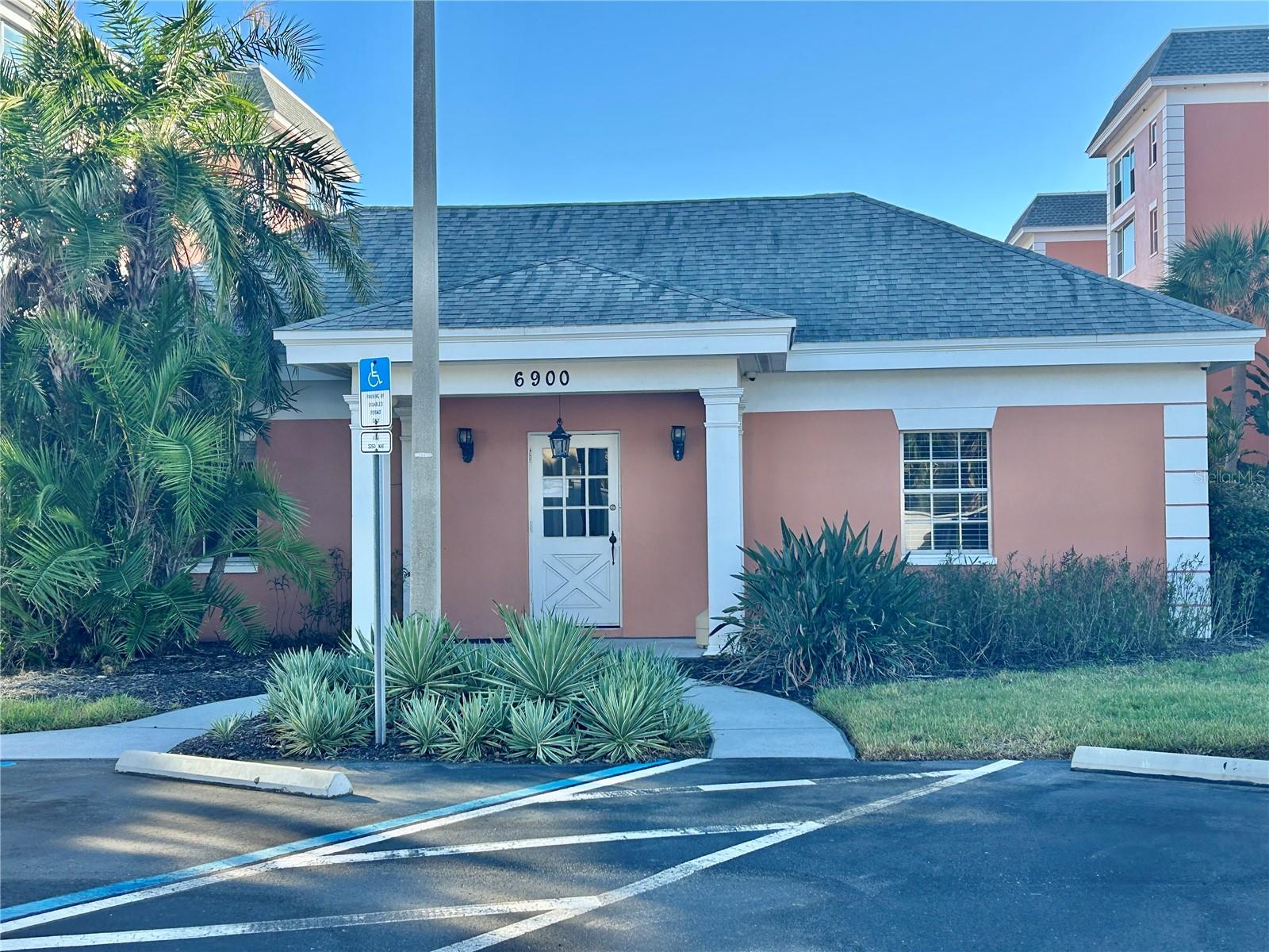 CROSSWINDS COLONY ONE CONDO - Residential