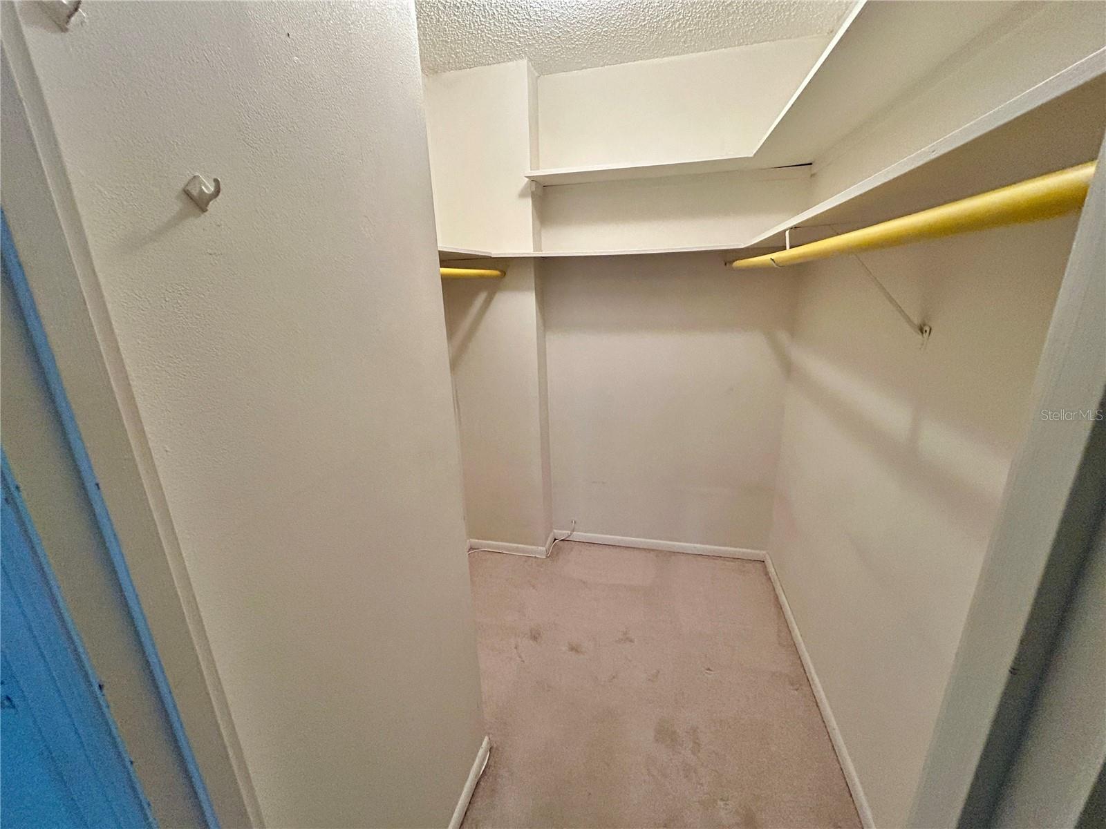 CROSSWINDS COLONY ONE CONDO - Residential