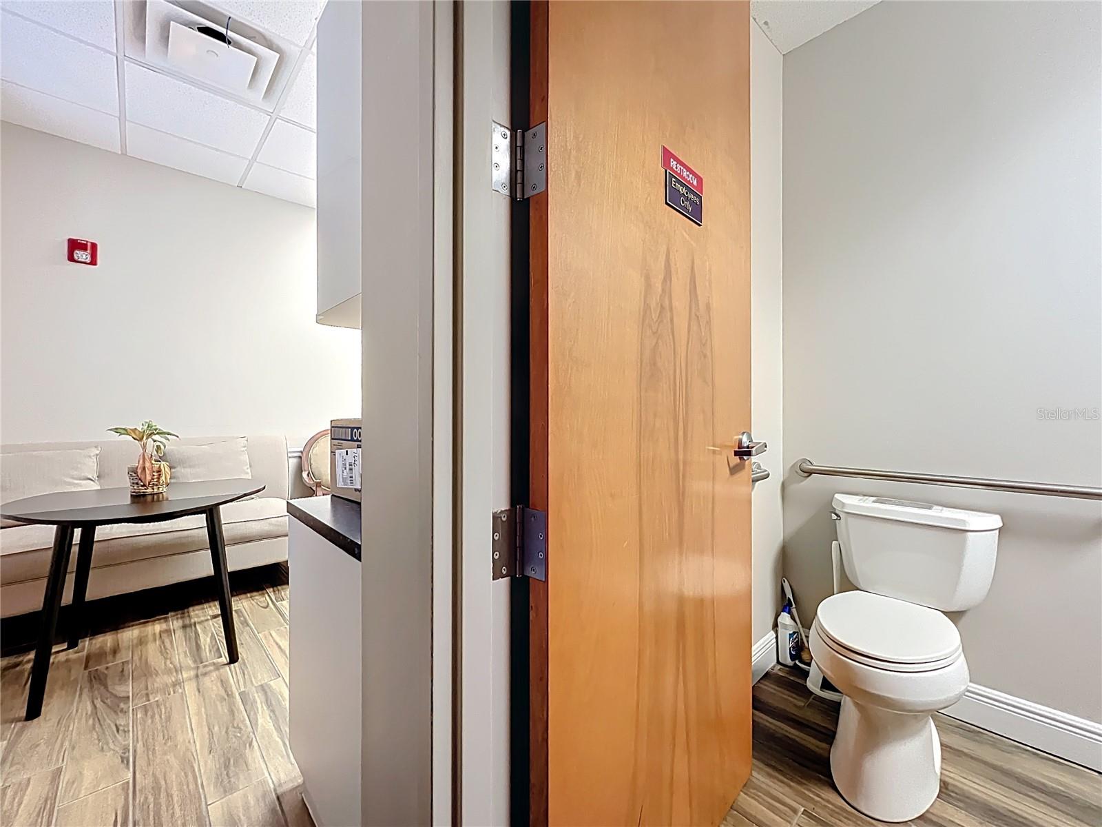 METROWEST PROFFESIONAL PLAZA C - Commercial Lease